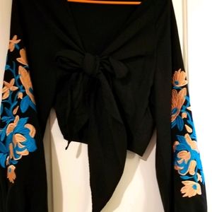 SHEIN Plus Foral Embroidery Tie Front Top